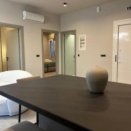 Vilă Mirror Dhorizáta