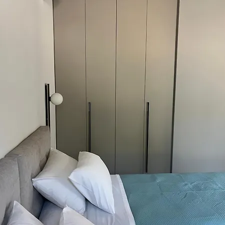 Mirror Vilă Dhorizáta